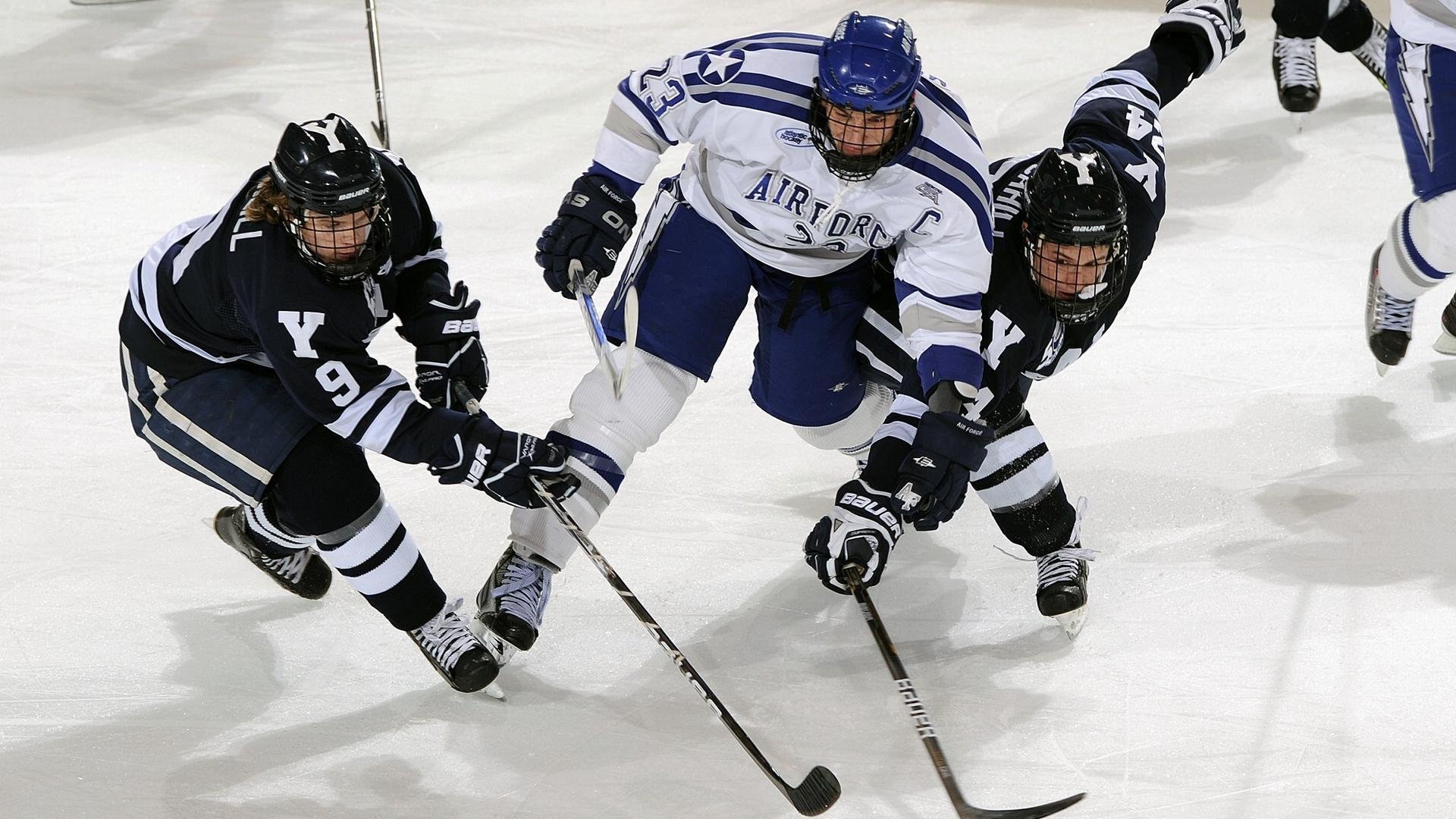 中超-塞鸟反戈法比奥梅开二度亚泰0-4国安保级希望渺茫